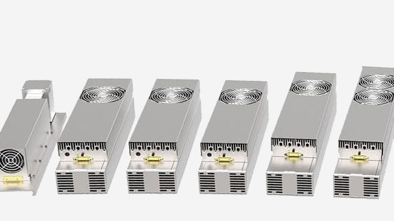 メタルコア製レーザー発振器