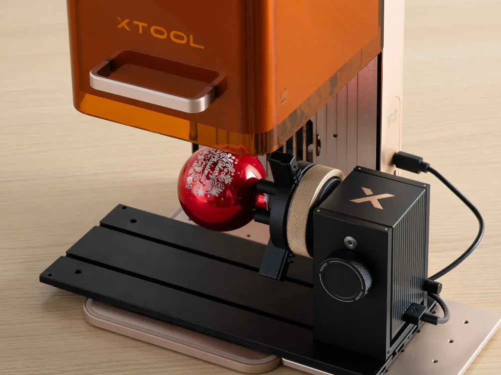 xTool F2：ロータリーによる曲面加工