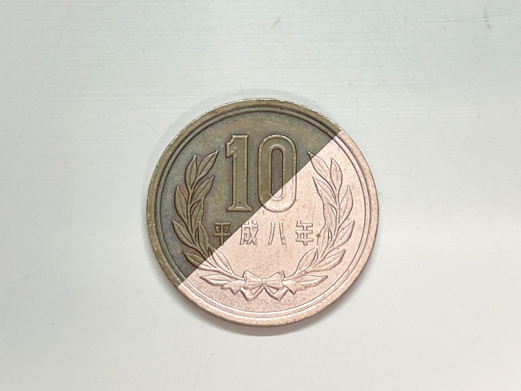 レーザーで硬貨をクリーニング