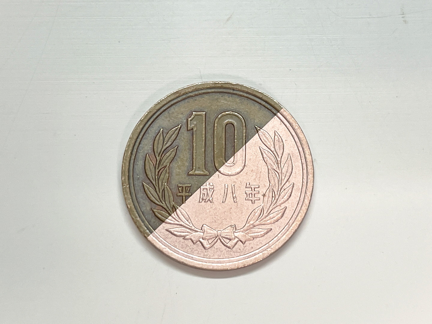 レーザーで硬貨をクリーニング