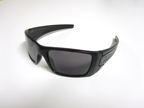 OAKLEY（オークリー）のサングラスにレーザー刻印（名入れ）